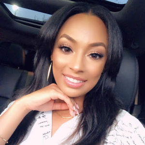 Meet your Posher, Kayla